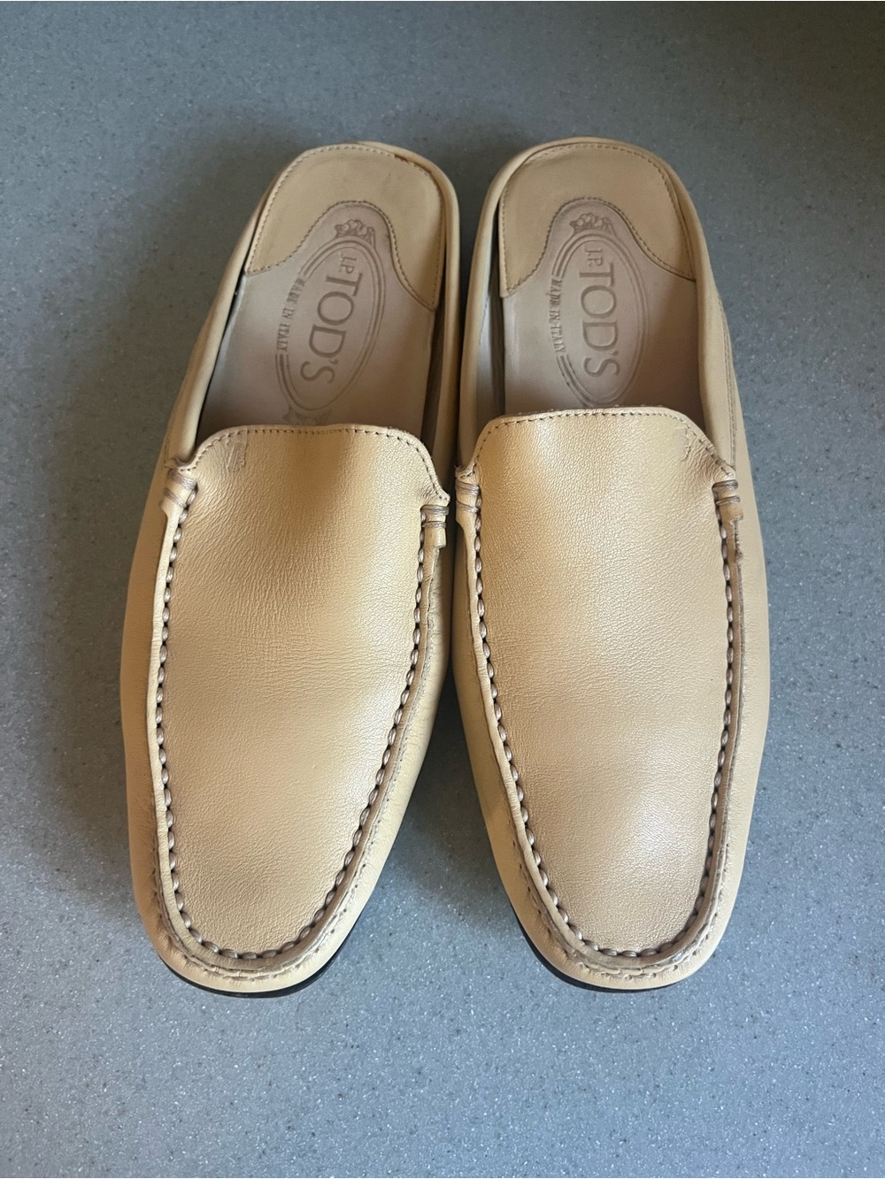 TOD'S Beige light cream Leather Slip-On Loafers Sz 8.5 - Picture 8 of 10